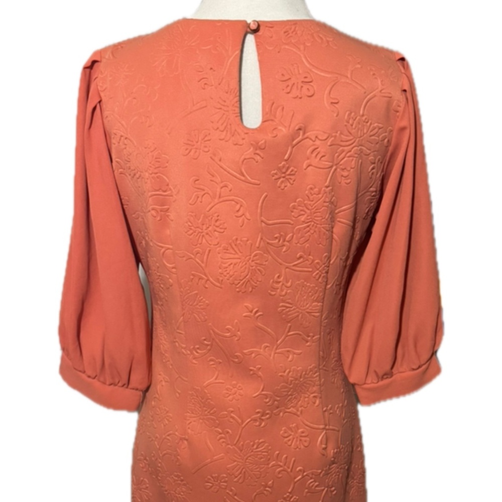 Altar'd State Coral 3/4 Bell Sleeve Embossed Dress Size Large - Picture 3 of 6